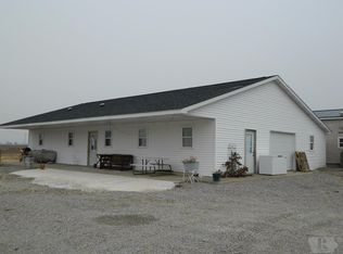 21286 Route W40, Bonaparte, IA 52620