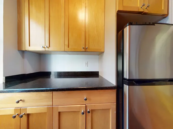 141 East 56th Street image 9 of 15