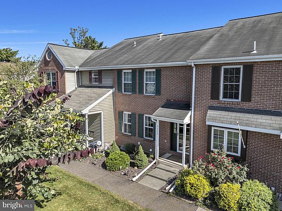 2nd image of 5459 Pond Rd