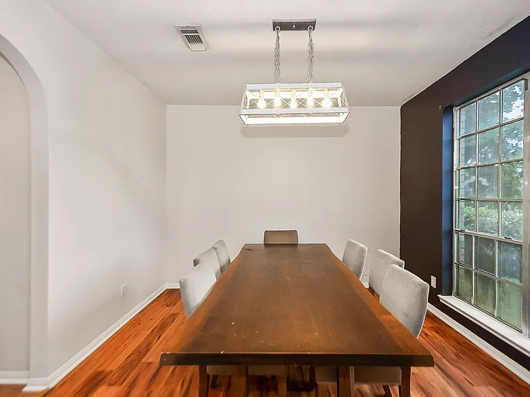 2313 Champion Dr — Photo 11