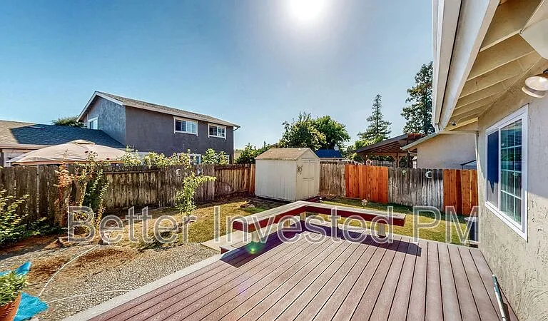 848 Sprucewood Ct — Photo 72