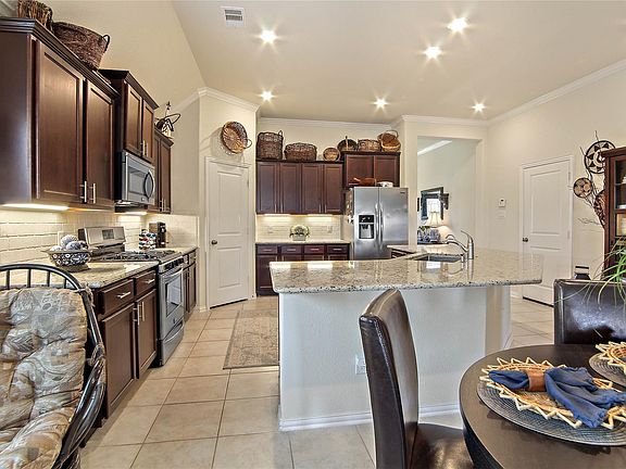 5th image of 2906 Indigo Lake Ct