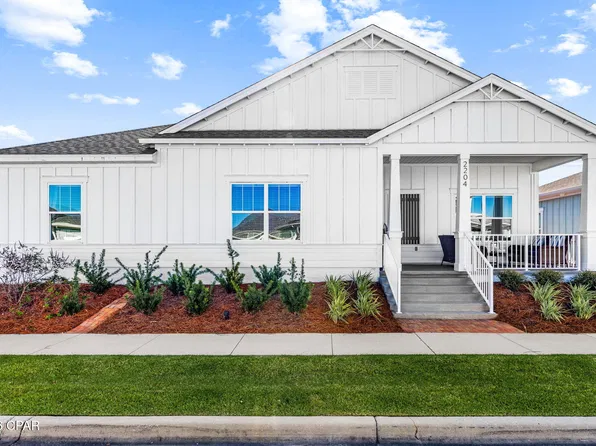2204 Warbler St, Panama City, FL 32405