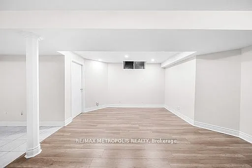 60 Cranberry Cres #BASEMENT — Photo 6