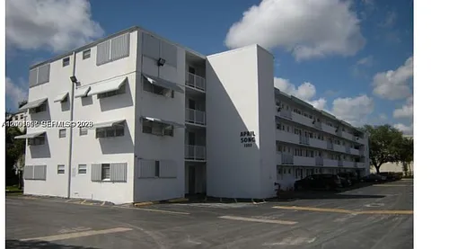 1333 E Hallandale Beach Blvd #329 Photo 1