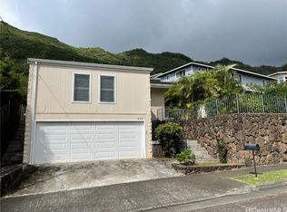 656 Papahehi Pl, Honolulu, HI 96821