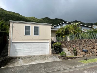 656 Papahehi Pl, Honolulu, HI, 96821