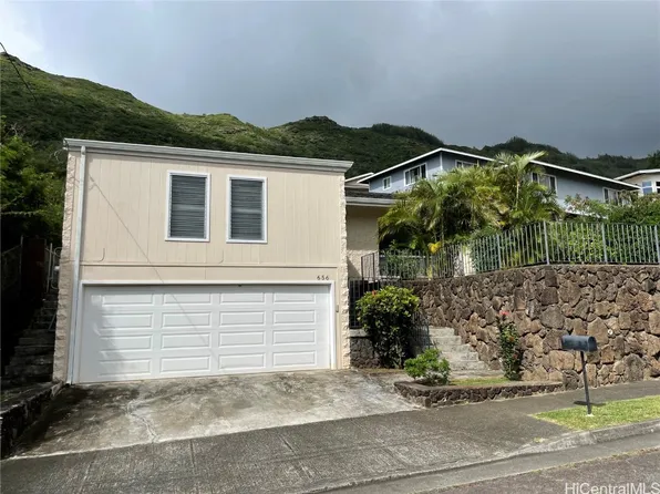 656 Papahehi Pl, Honolulu, HI 96821