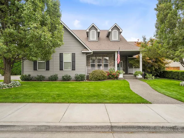 8713 W 2nd Ave, Kennewick, WA 99336