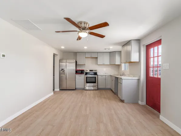 9424 N 2ND Place, Phoenix, AZ 85020