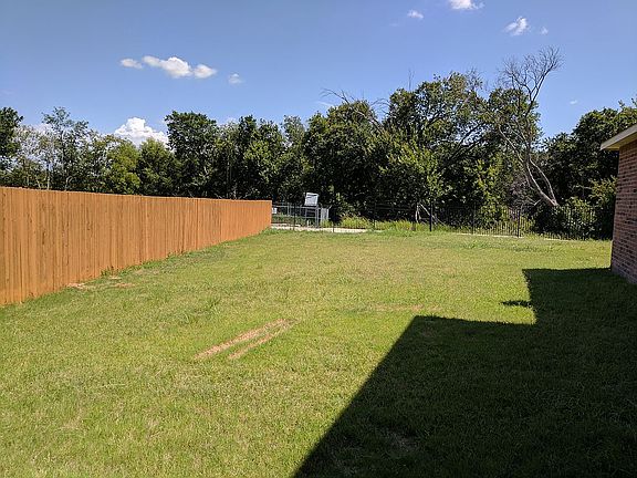 4th image of 5451 Crestwood Dr