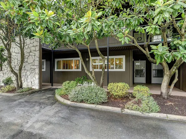 1020 5th Ave Unit 8, Edmonds, WA 98020