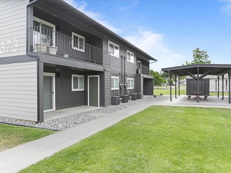 Building Photo - 2360 Hood Ave