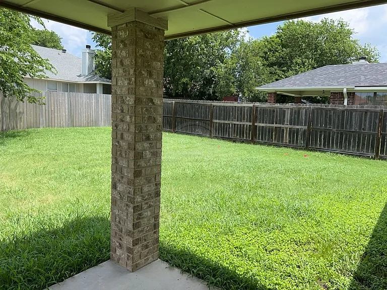4203 Bluestem Ln — Photo 15