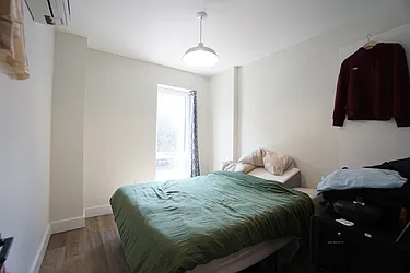 Rented by Rennit Inc.