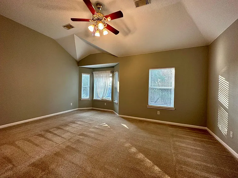 9222 Memorial Grove Dr — Photo 23
