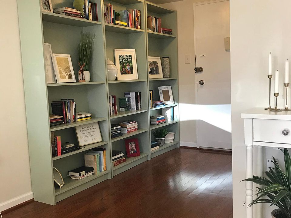 Condo hall entrance with amenities right down the hall, no neighbors so very quiet