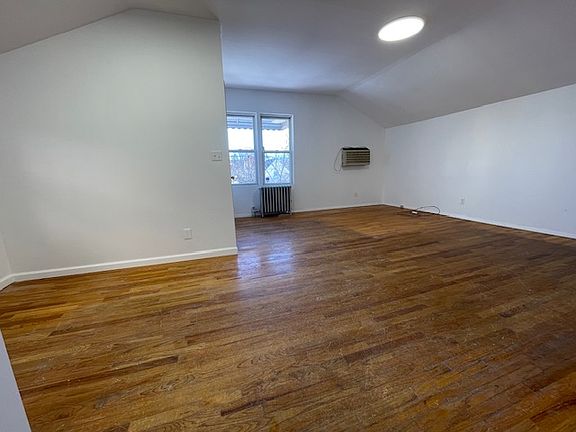 2nd image of 1551 E 14th St #3