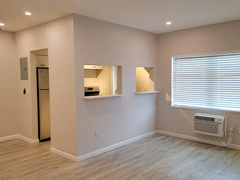 835 Lenox Ave — Photo 11