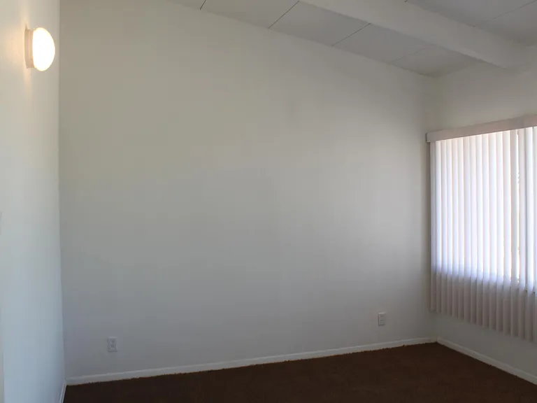 308 W Cincinnati Ave — Photo 3
