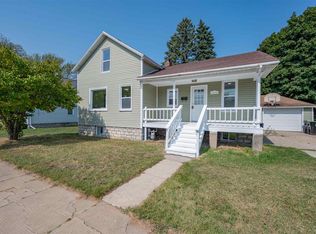 2312 13th Ave, Menominee, MI 49858