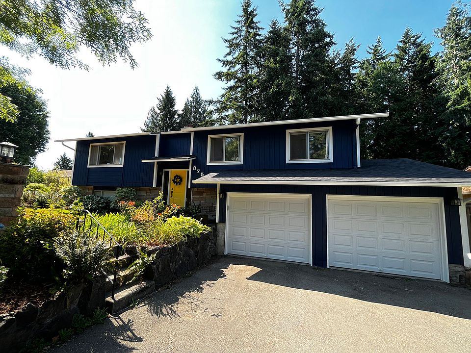 1st image of 375 NE Conifer Dr