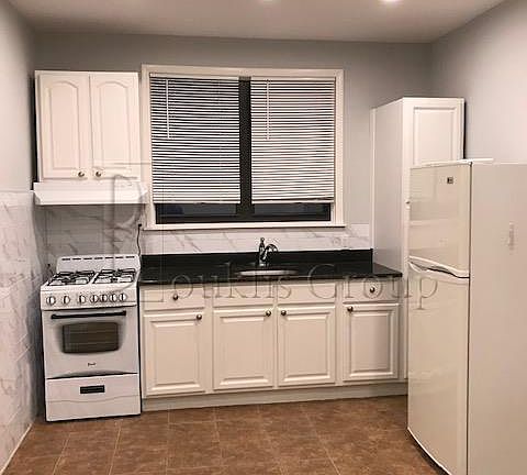 2nd image of 3547 32nd St APT 1R