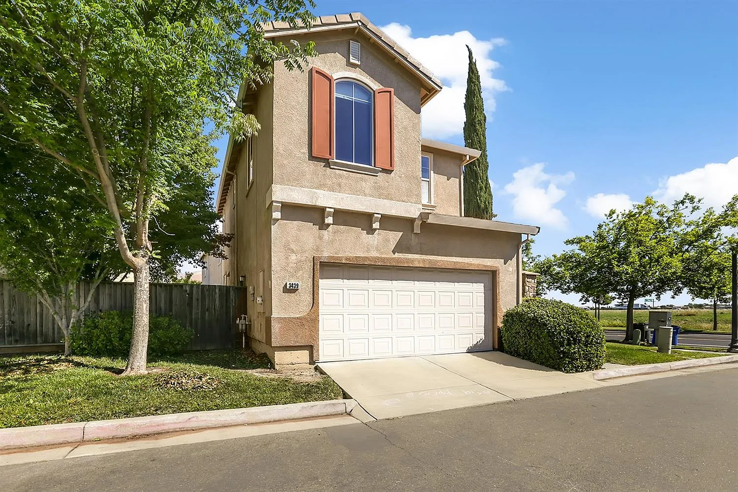 3439 Duckhorn Dr photo 1