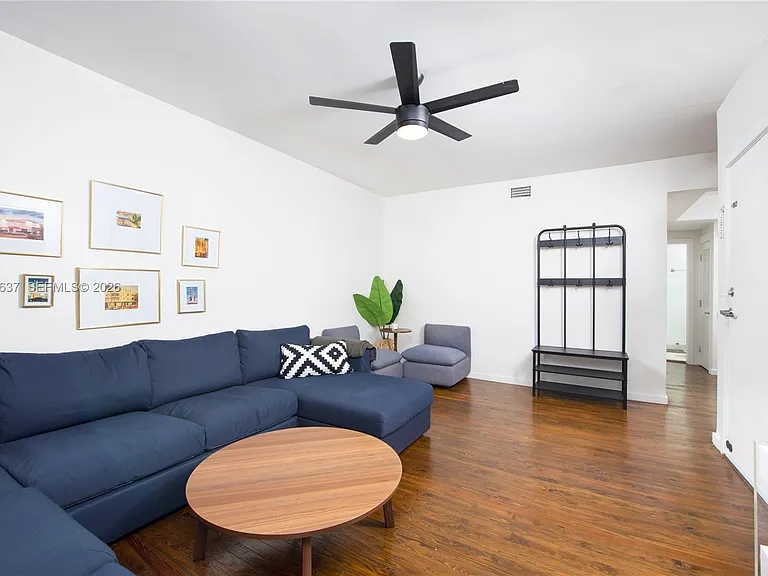 1616 Euclid Ave #7 — Photo 3
