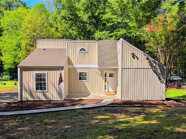 130 Roswell Dr, Kernersville, NC 27284