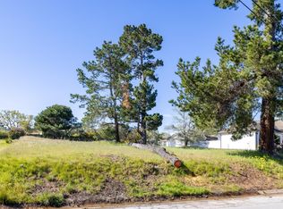 20 Alta Mesa Cir, Monterey, CA 93940