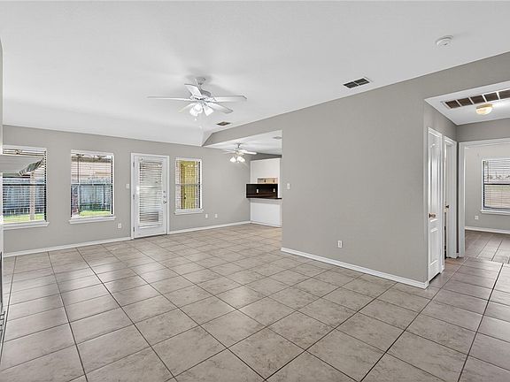 3rd image of 13941 Ketch St