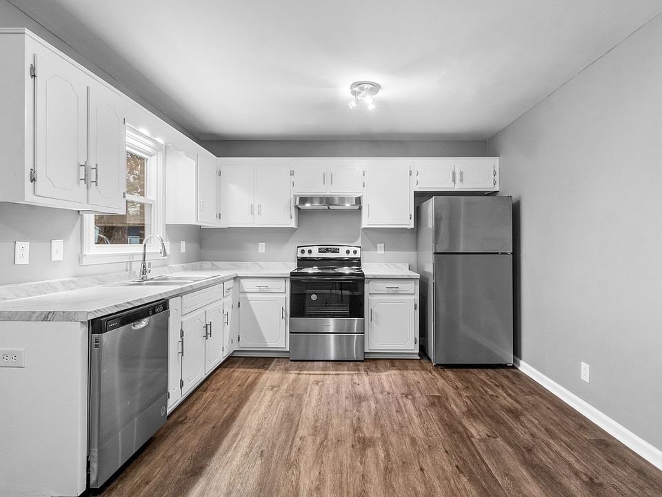 1st image of 591 Garnet Dr