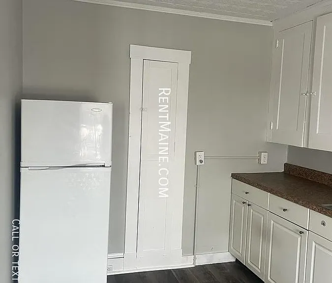 591 Main St #12 — Photo 2