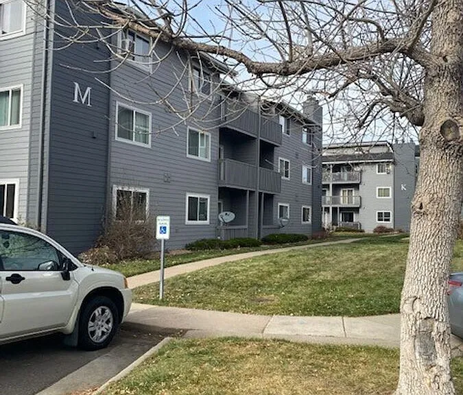 8100 W Quincy Ave #M11 — Photo 2