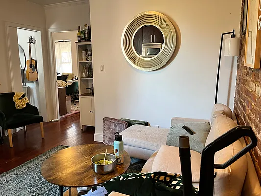 Rented by Living New York | media 10