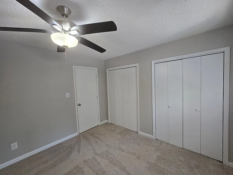 5837 Shady Grove Cir — Photo 13