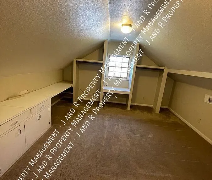 13589 River Rd — Photo 16