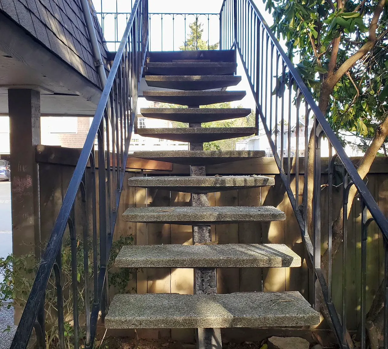 14525 NE 6th Pl Bellevue WA 98007 ACL - Unit 4 — Photo 2
