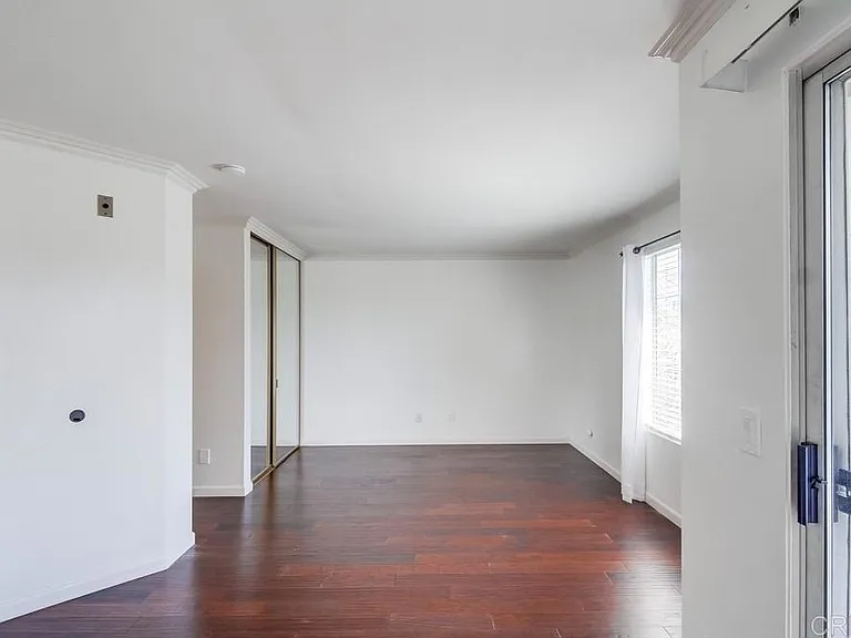 3950 Cleveland Ave #215 — Photo 10