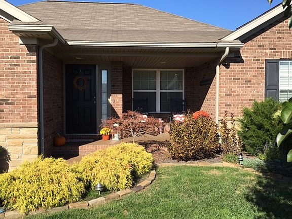 3rd image of 3812 Canyon Rock Ct