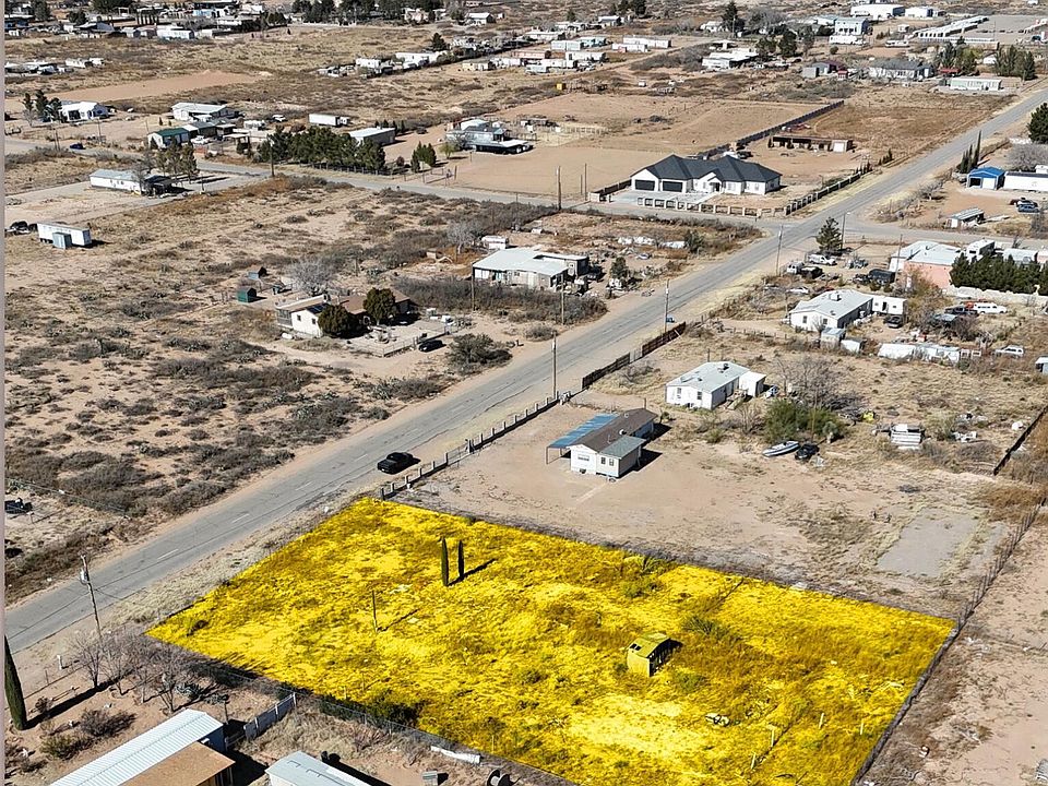 2nd image of 127 Calle Del Norte