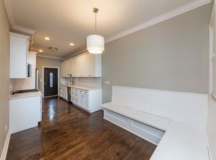 806 Main St #1W, Evanston, IL 60202