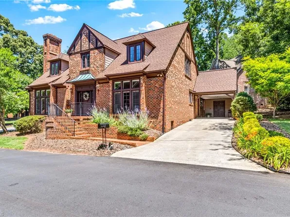 104 Candlewyck Dr, Winston Salem, NC 27104