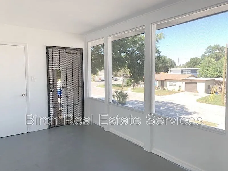 1 bed, 1.0 bath, 750 sqft, $1,290 — Photo 2