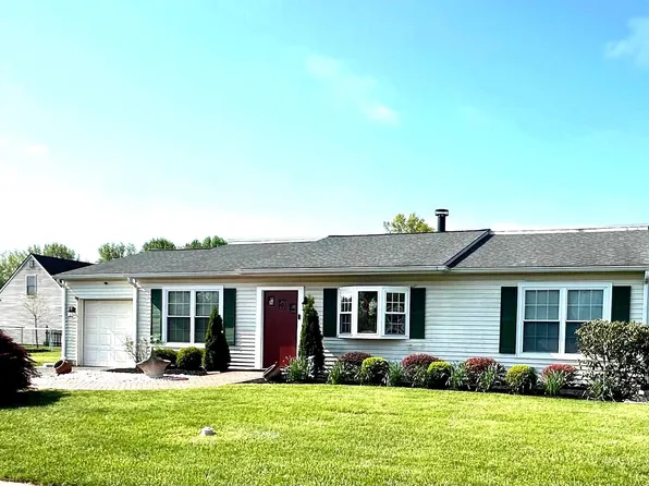 176 Melodic Dr, Newark, DE 19713
