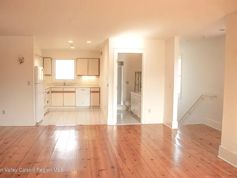 96 Jefferson Hill Rd #2 — Photo 3