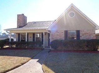 5918 Stockwood St, Bossier City, LA 71111