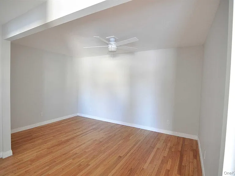 135 N Walnut St — Photo 10