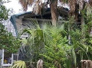 906 Alabama St N, Broxton, GA 31519